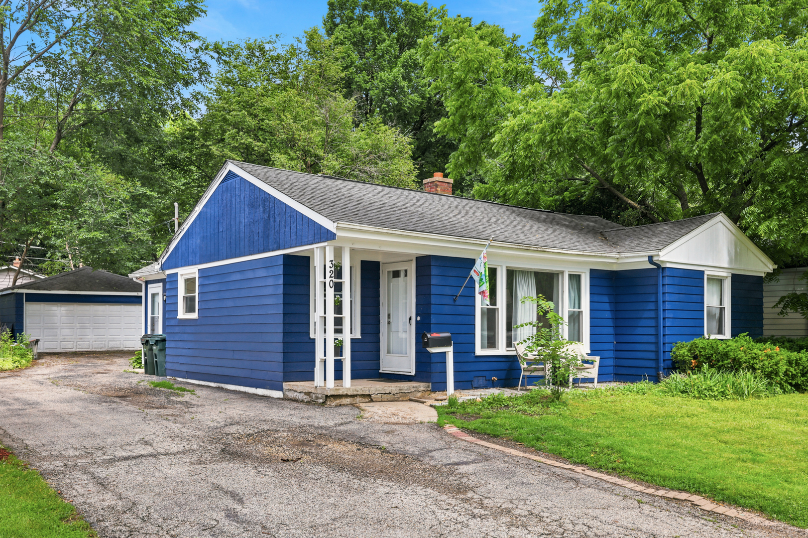 320 Schubert Street
