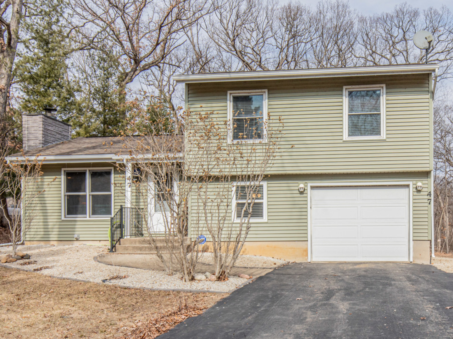 47 Lake Thunderbird Drive