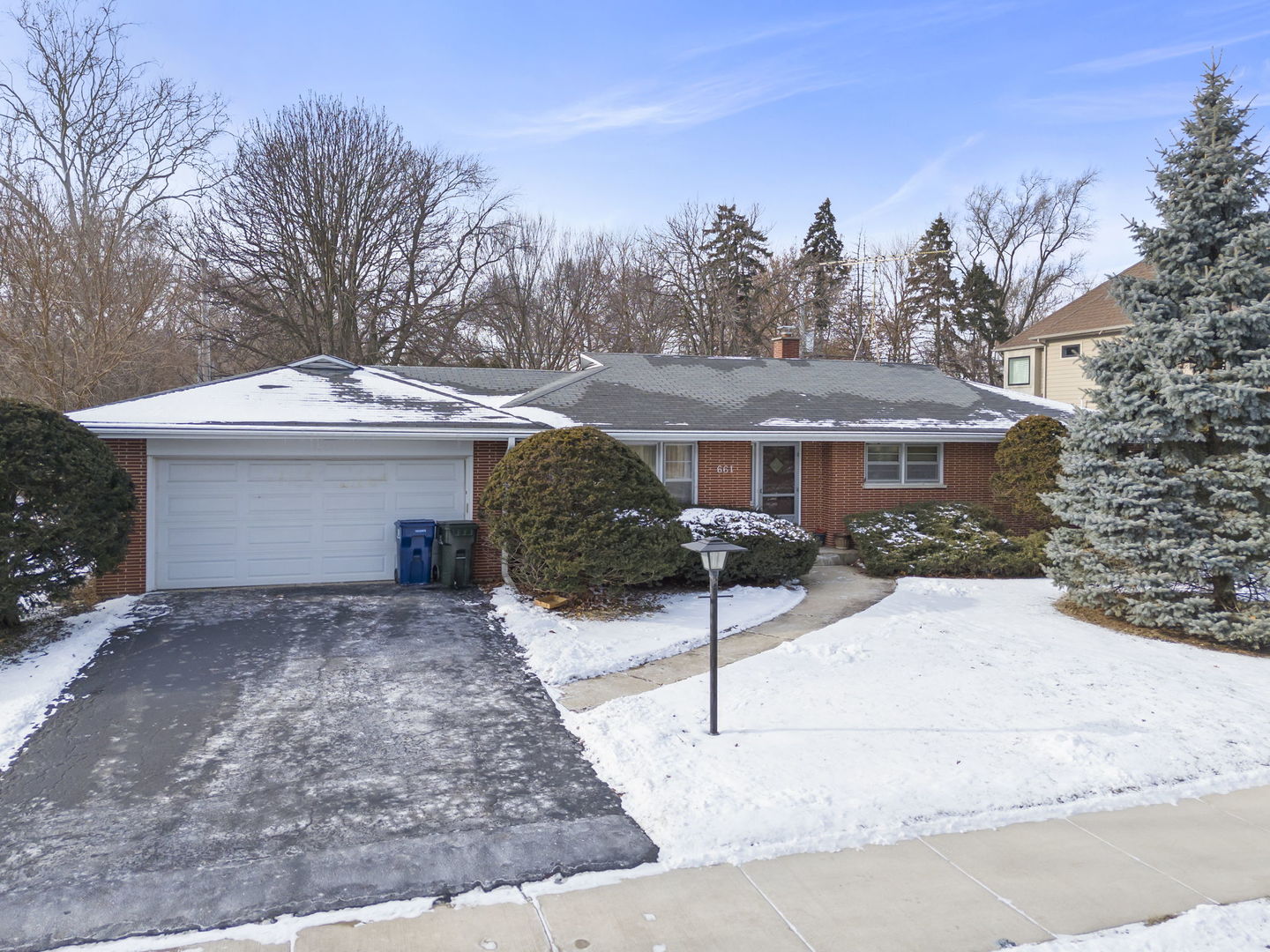 661 Willow Road