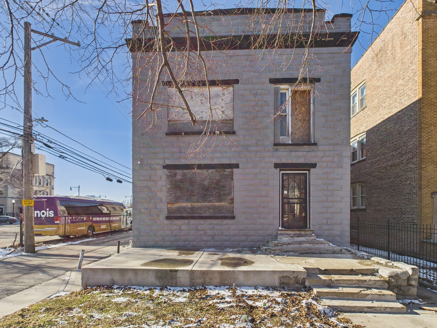 7844 Peoria Street