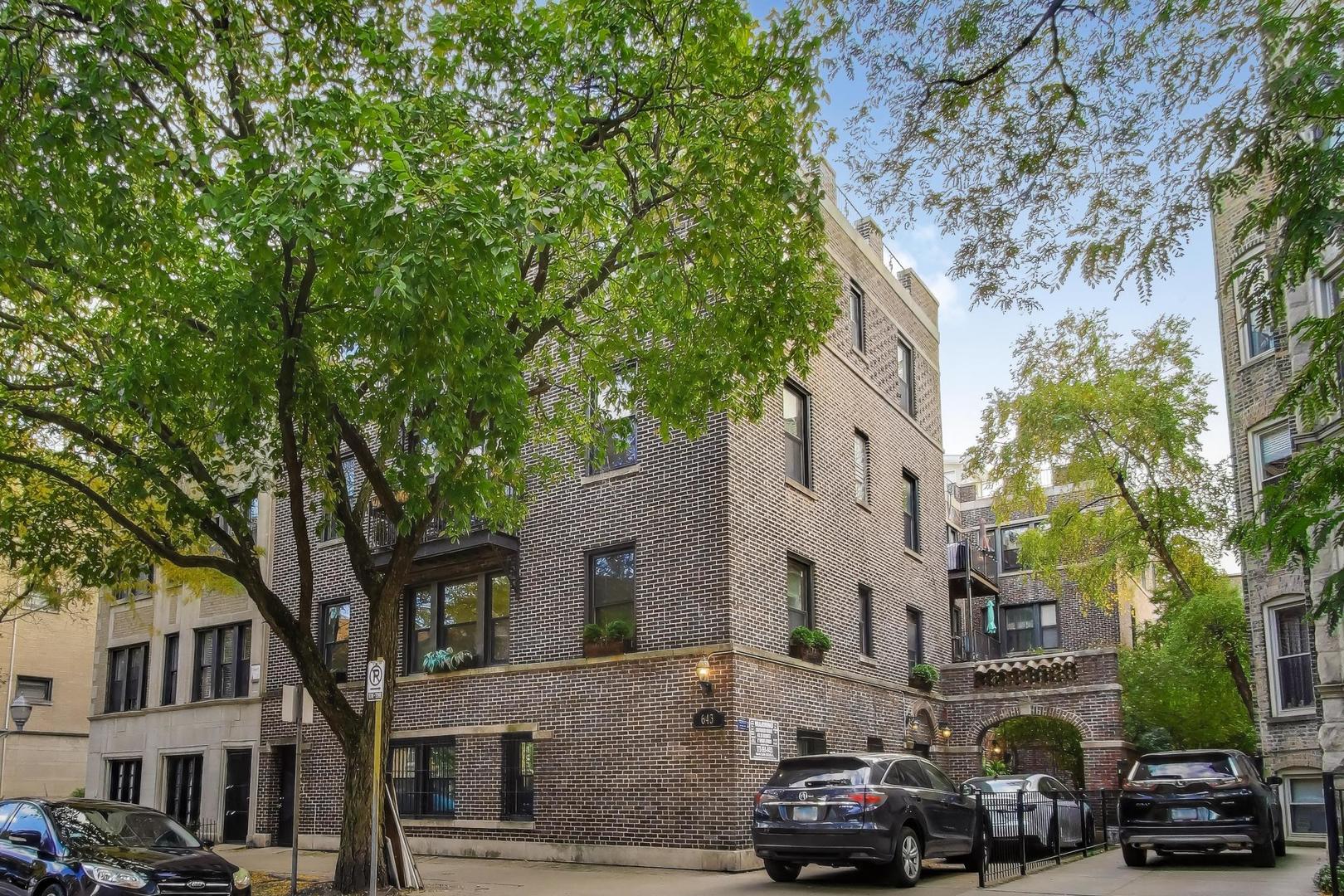 643 Roscoe Avenue