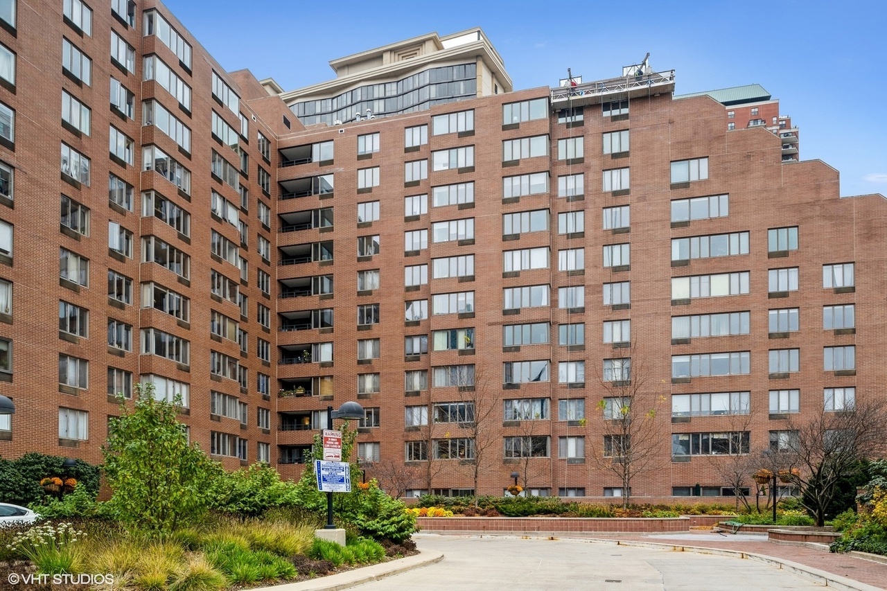 801 Plymouth Court