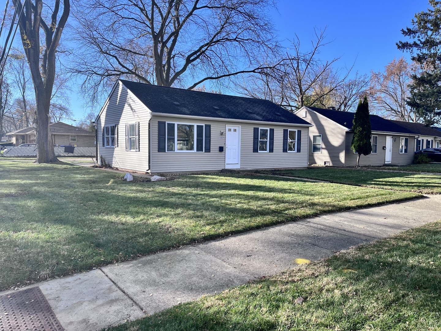 1517 Lyons Court