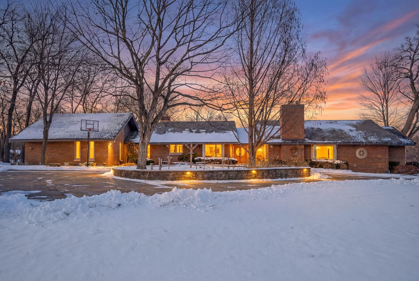 86 Brookdale Lane