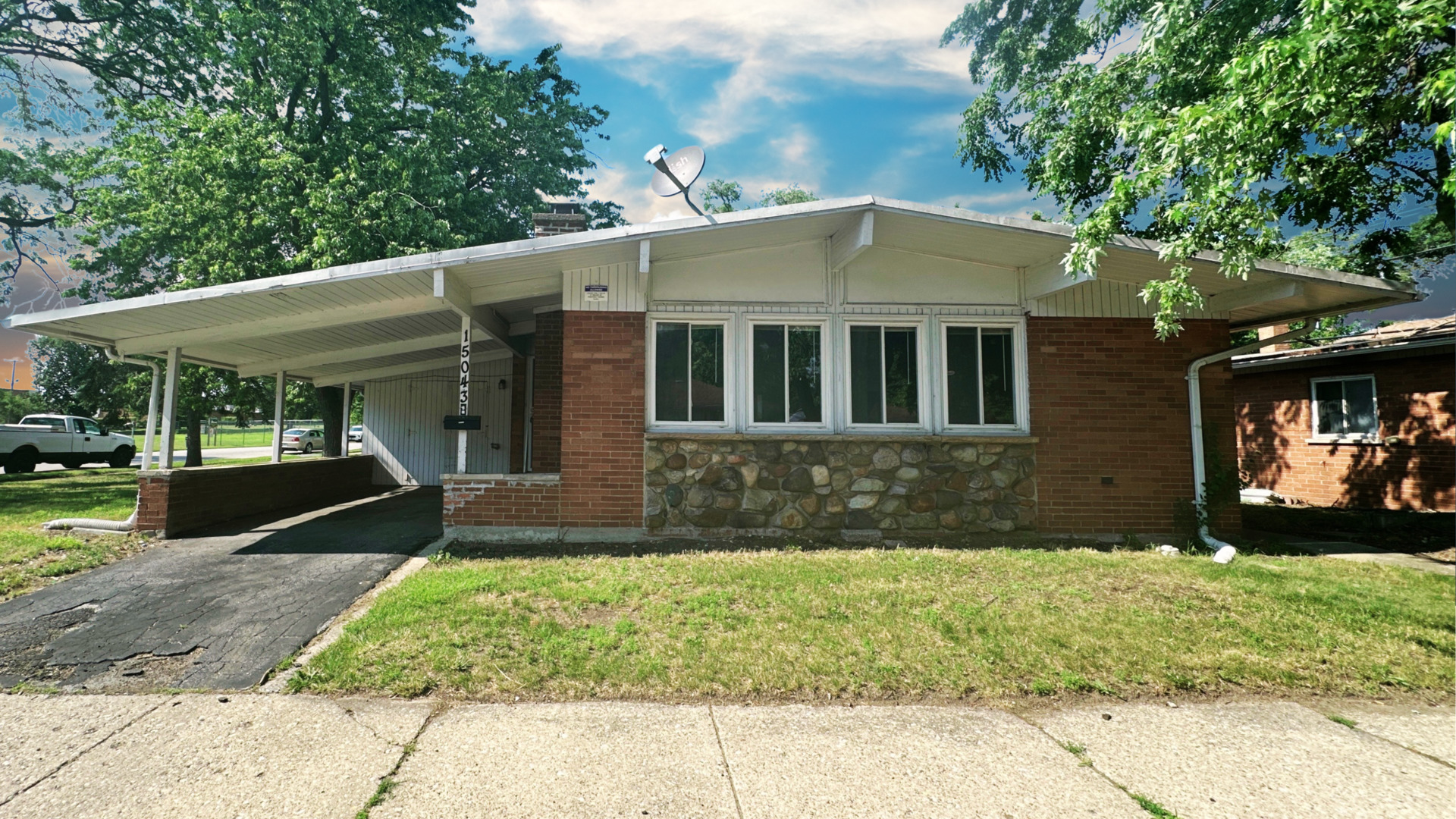 15043 Meadow Lane