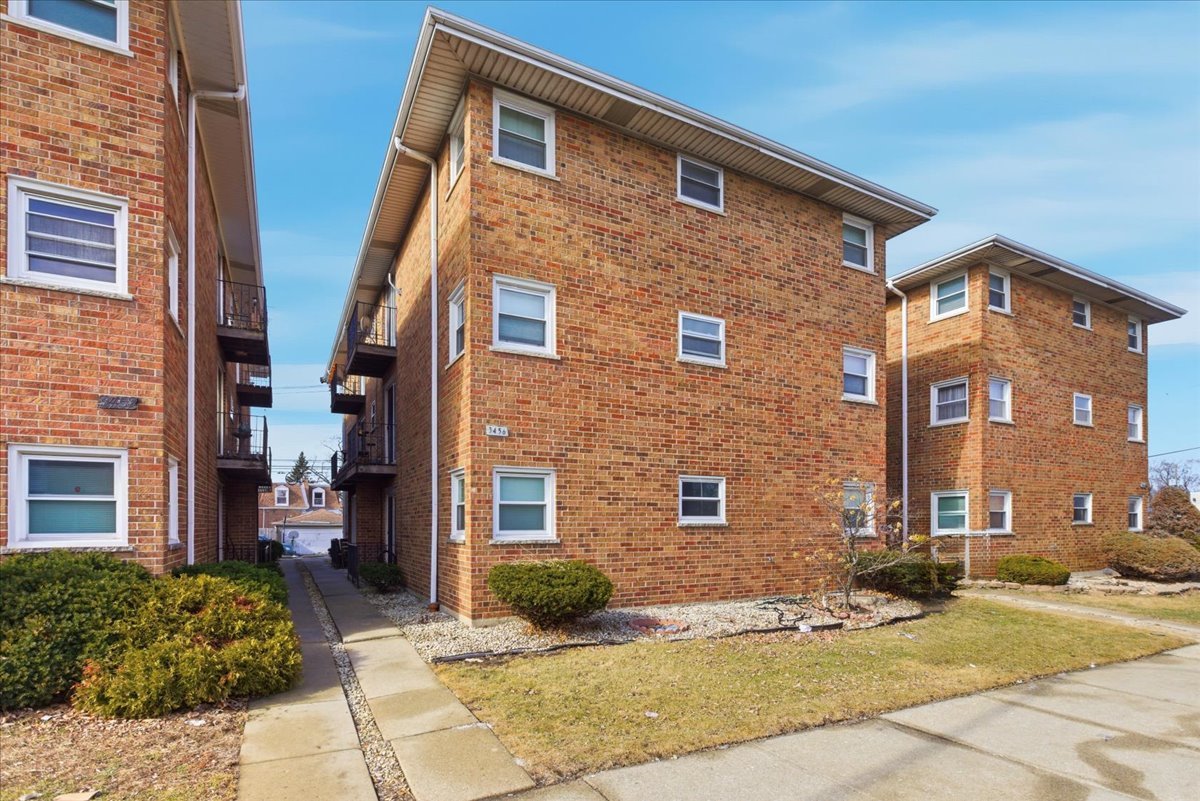 3456 Harlem Avenue