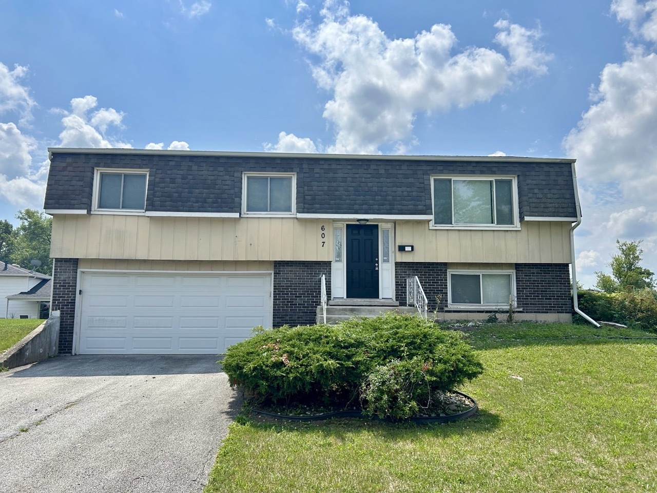 607 Sullivan Lane