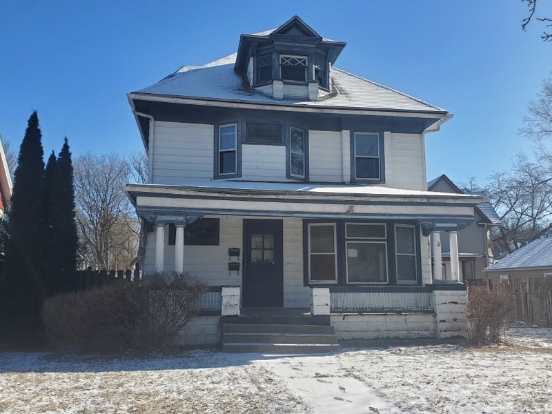 935 19th Street