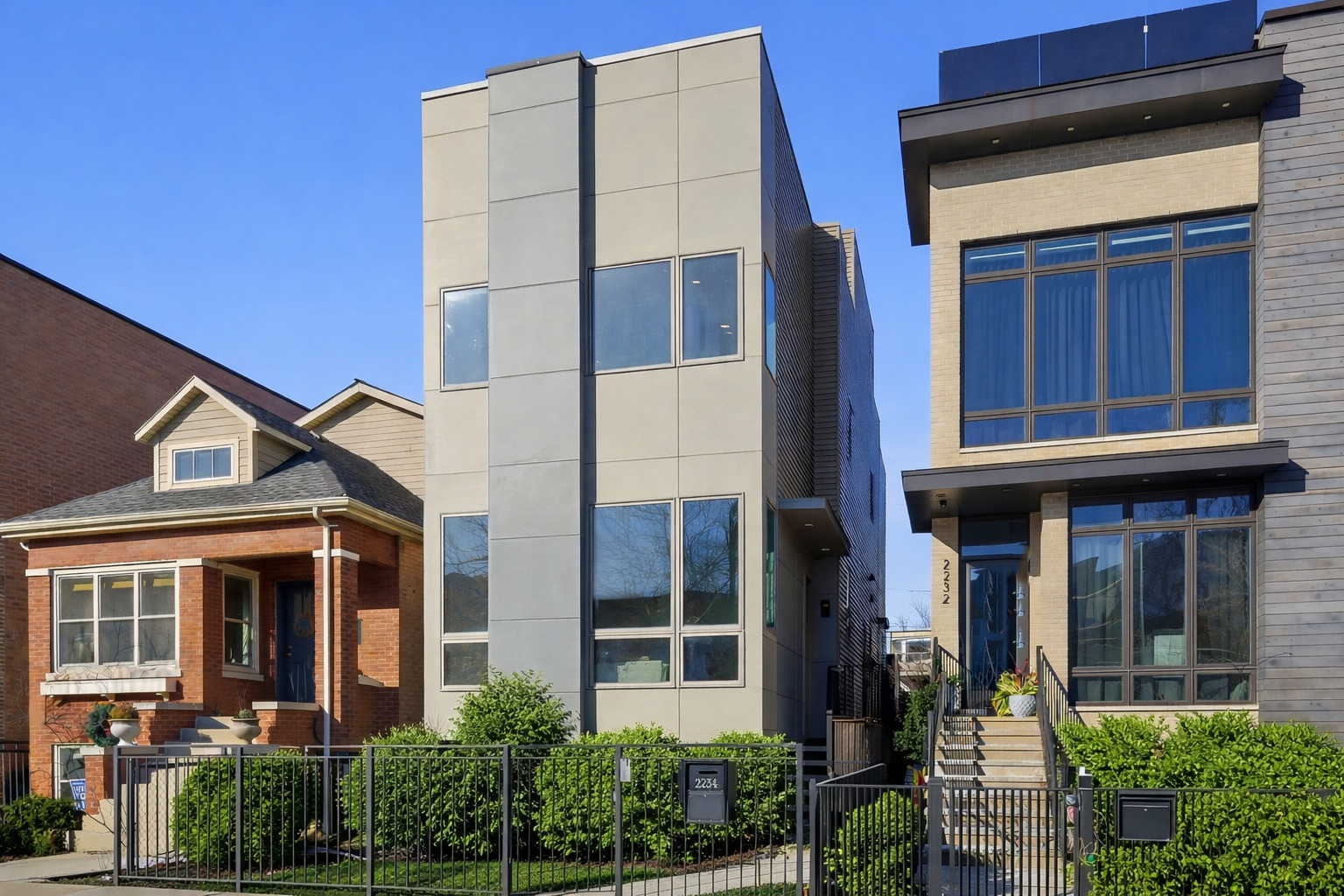 2234 HURON Street