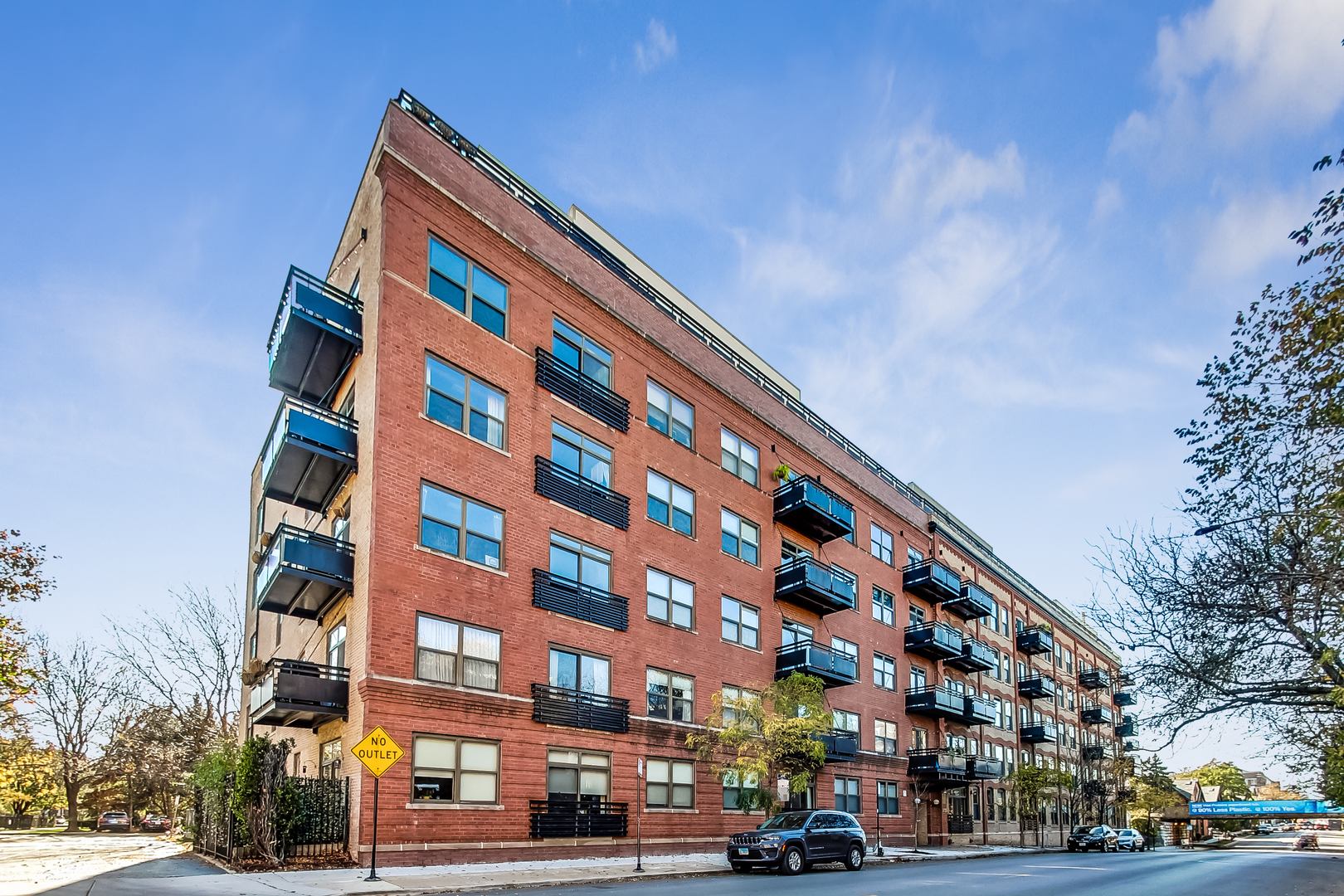 1735 Diversey Parkway