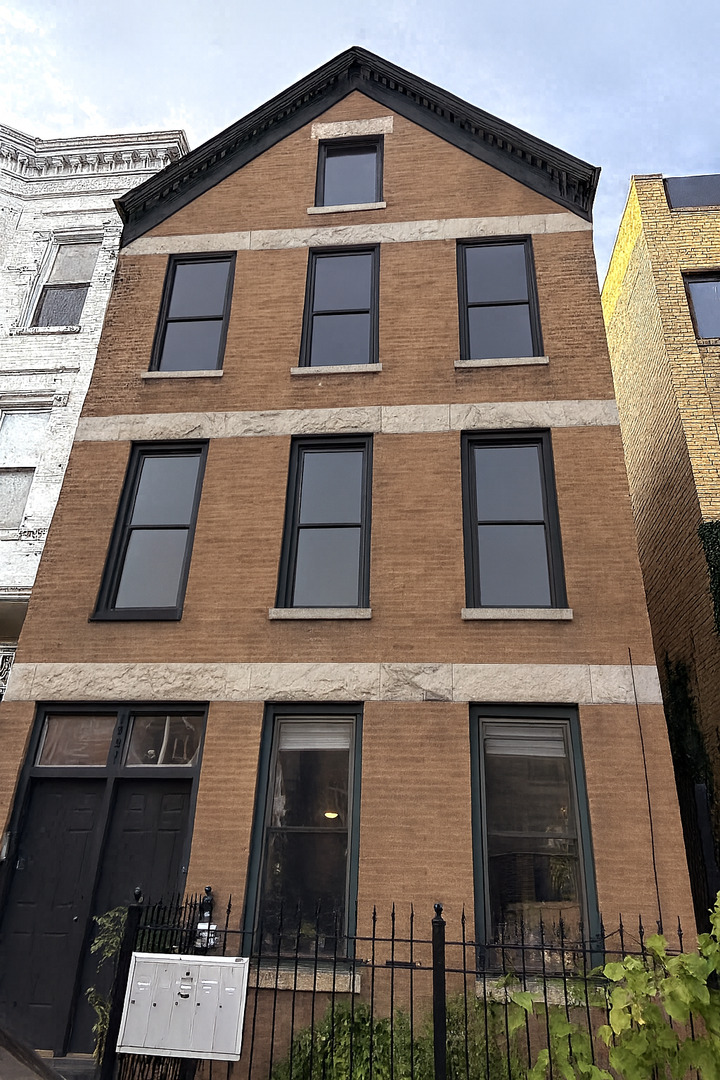 1426 Walton Street