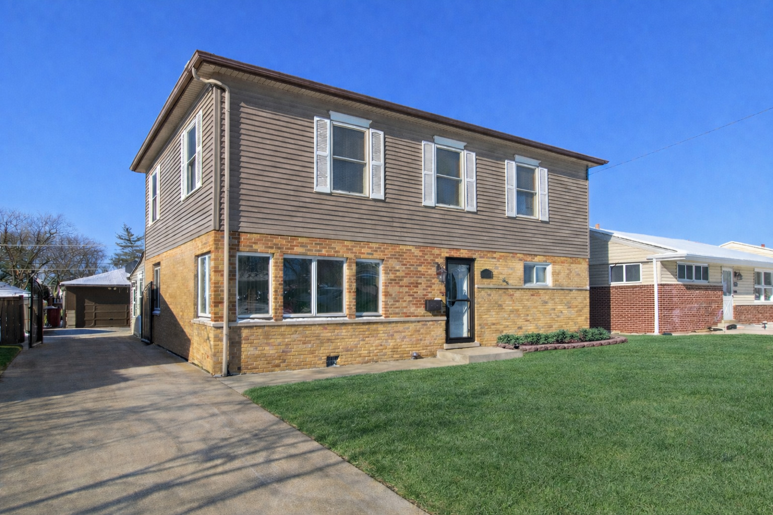 8300 Harlem Avenue