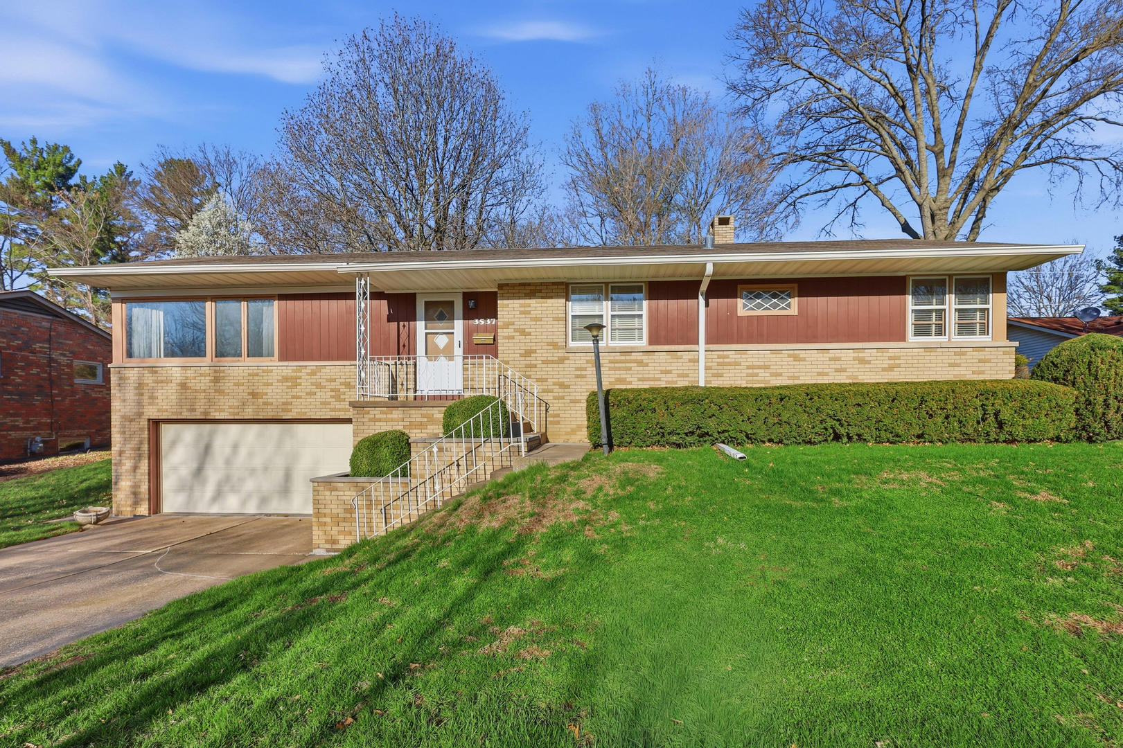3537 49th Street