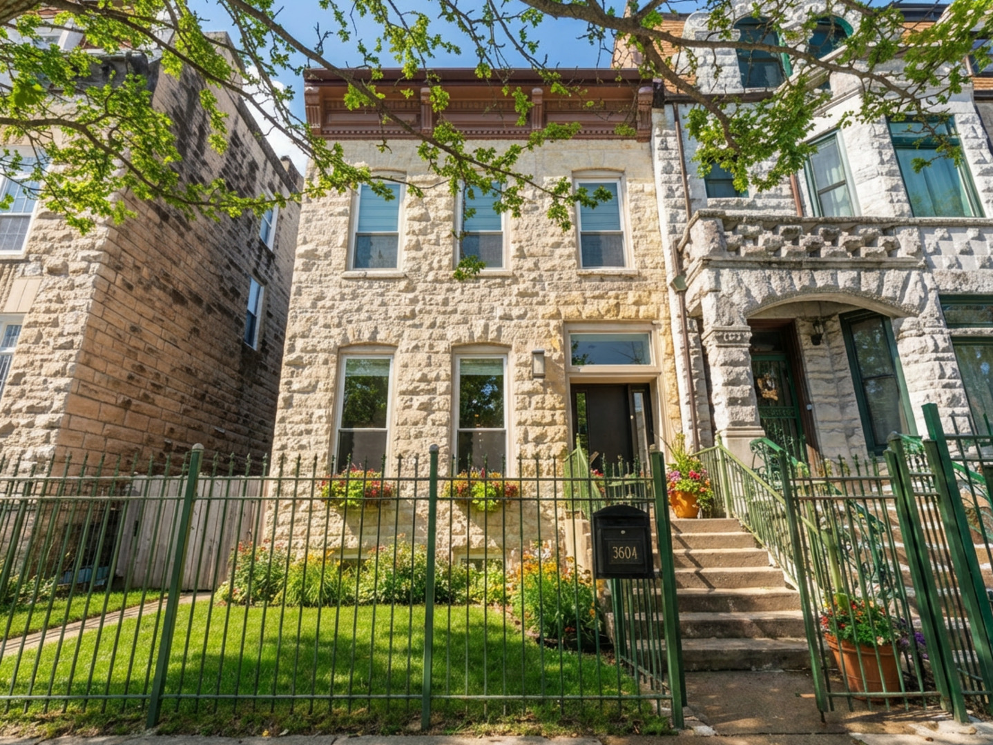 3604 Prairie Avenue