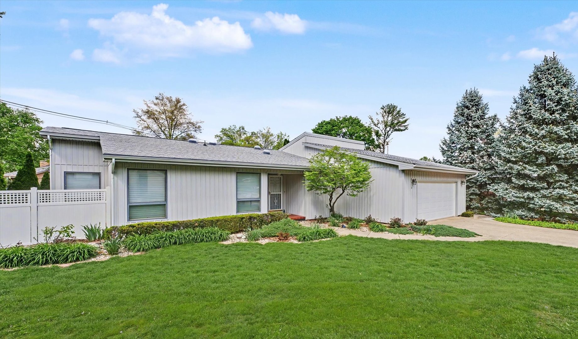 4 Greenfield Court