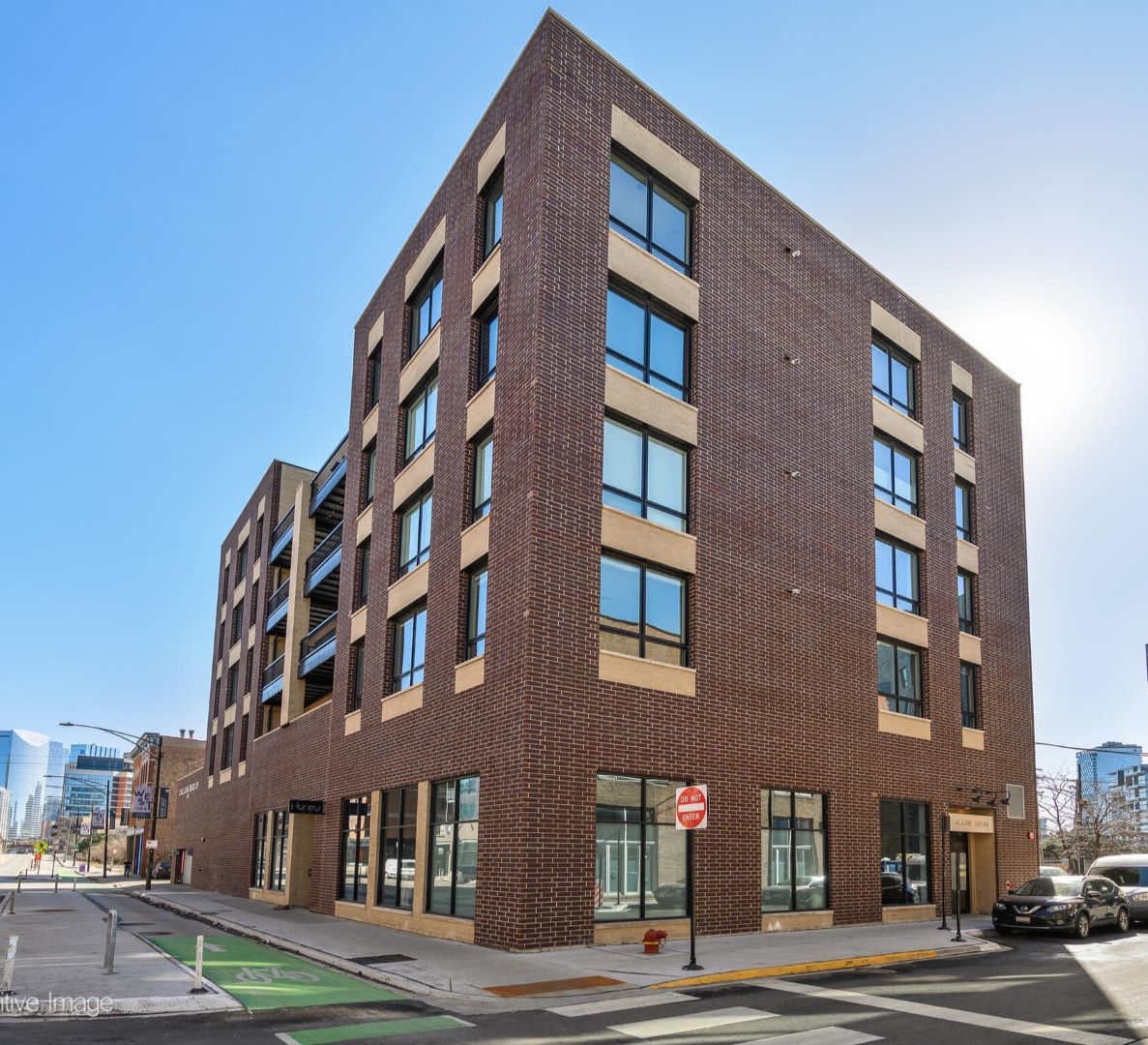 680 Milwaukee Avenue