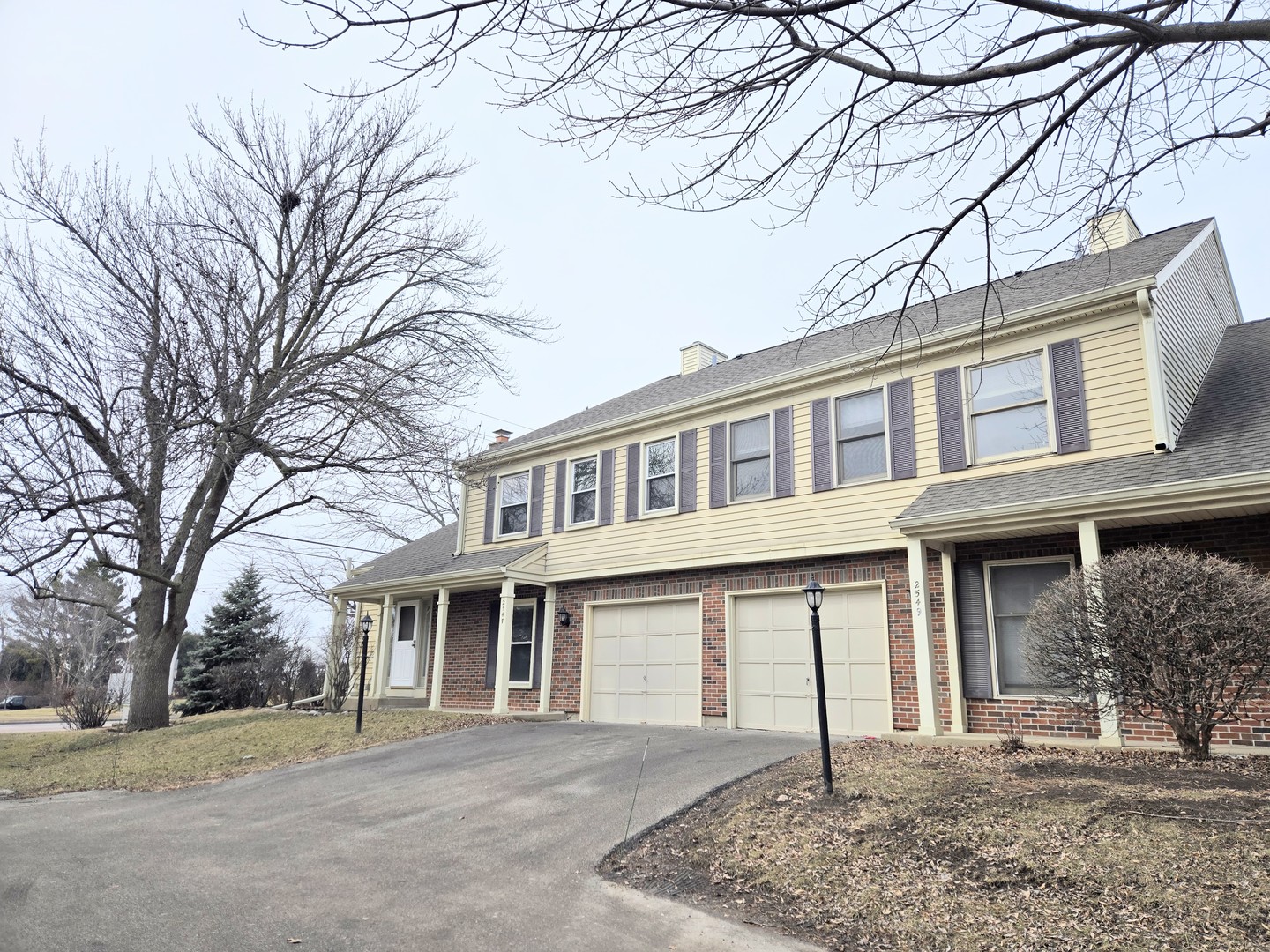 2547 College Hill Circle