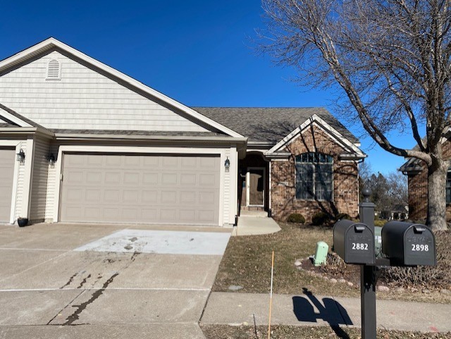 2882 Villa Court