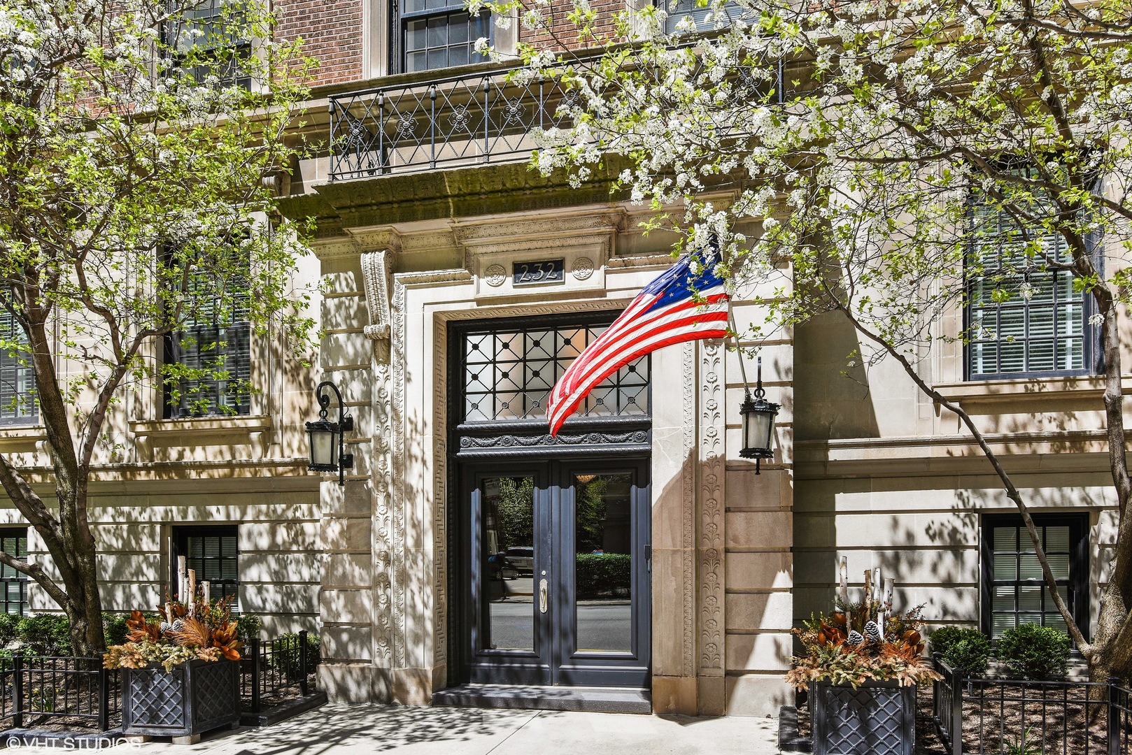 232 Walton Place