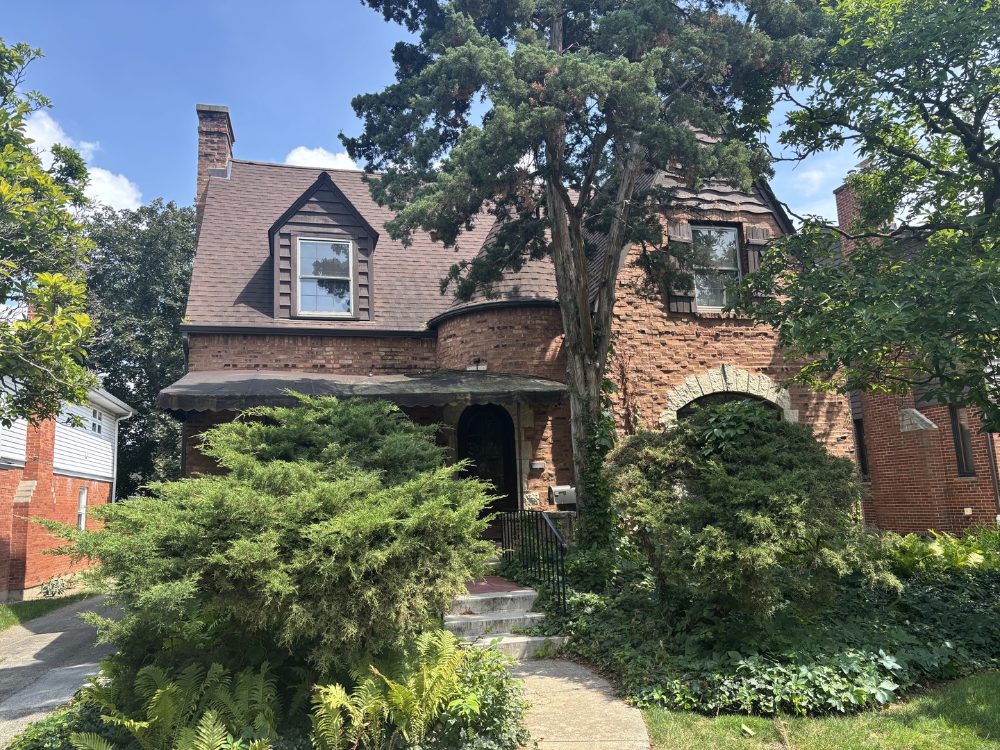 711 Catherine Avenue