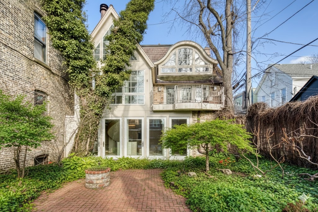 1706 Fern Court