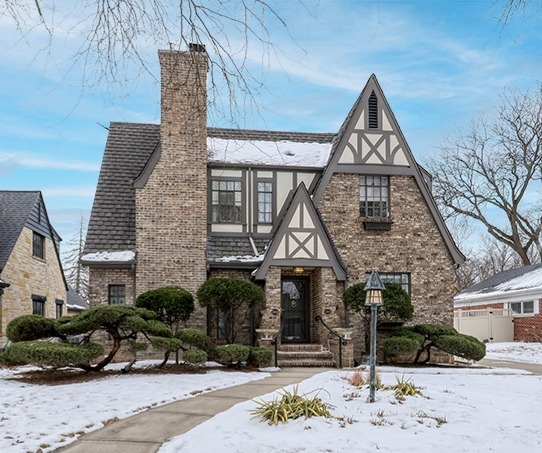 902 Sherwood Place