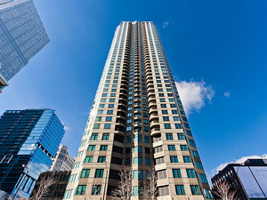 400 La Salle Drive