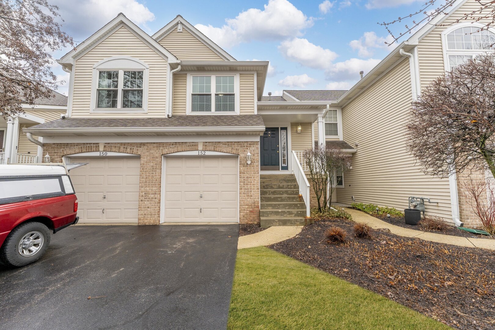 152 Hidden Pond Circle
