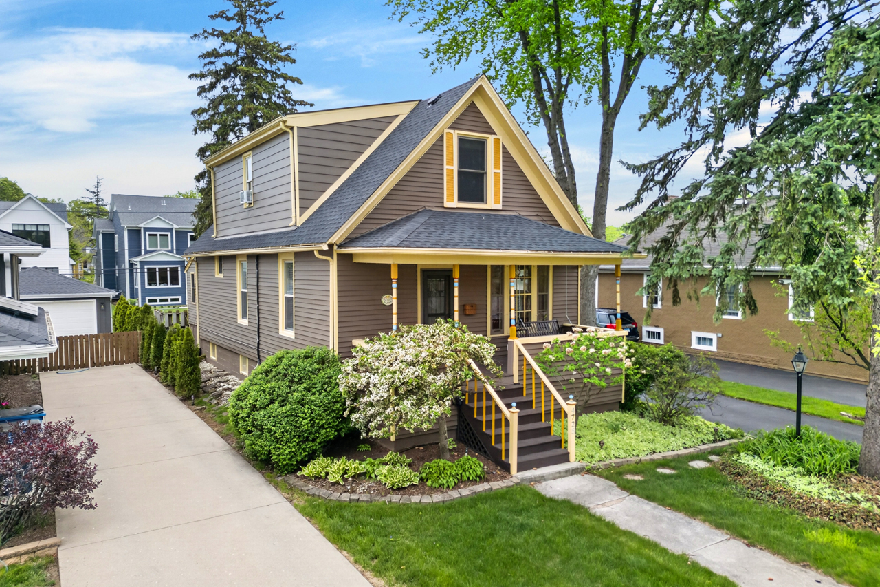 4725 Main Street