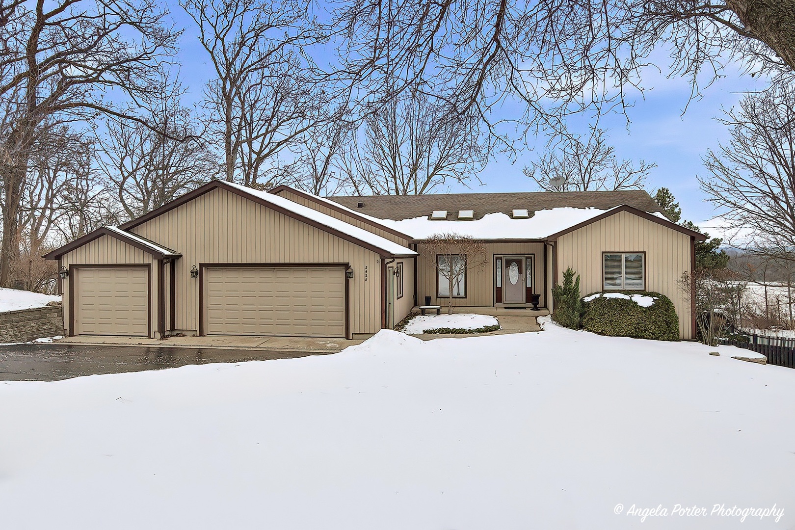 3428 KINGS LAIR Drive