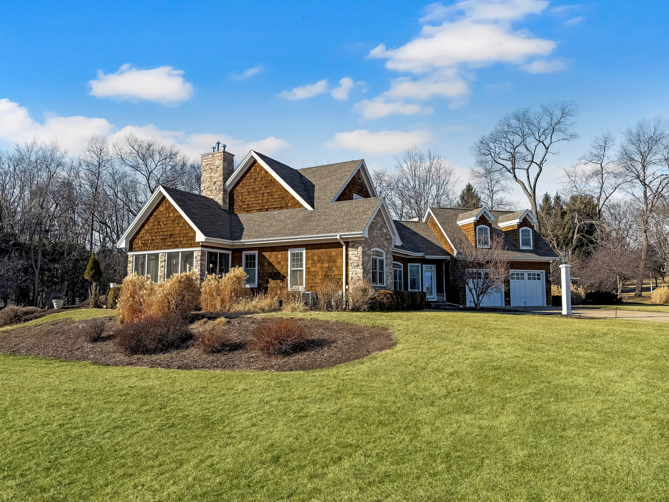 1121 Lawn Place