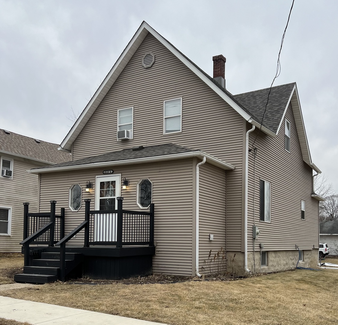 304 3rd Street