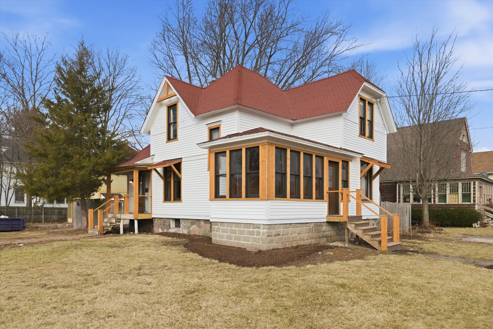 605 Seminary Avenue