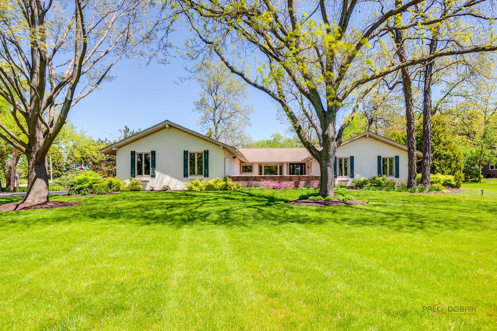 2 Acorn Drive
