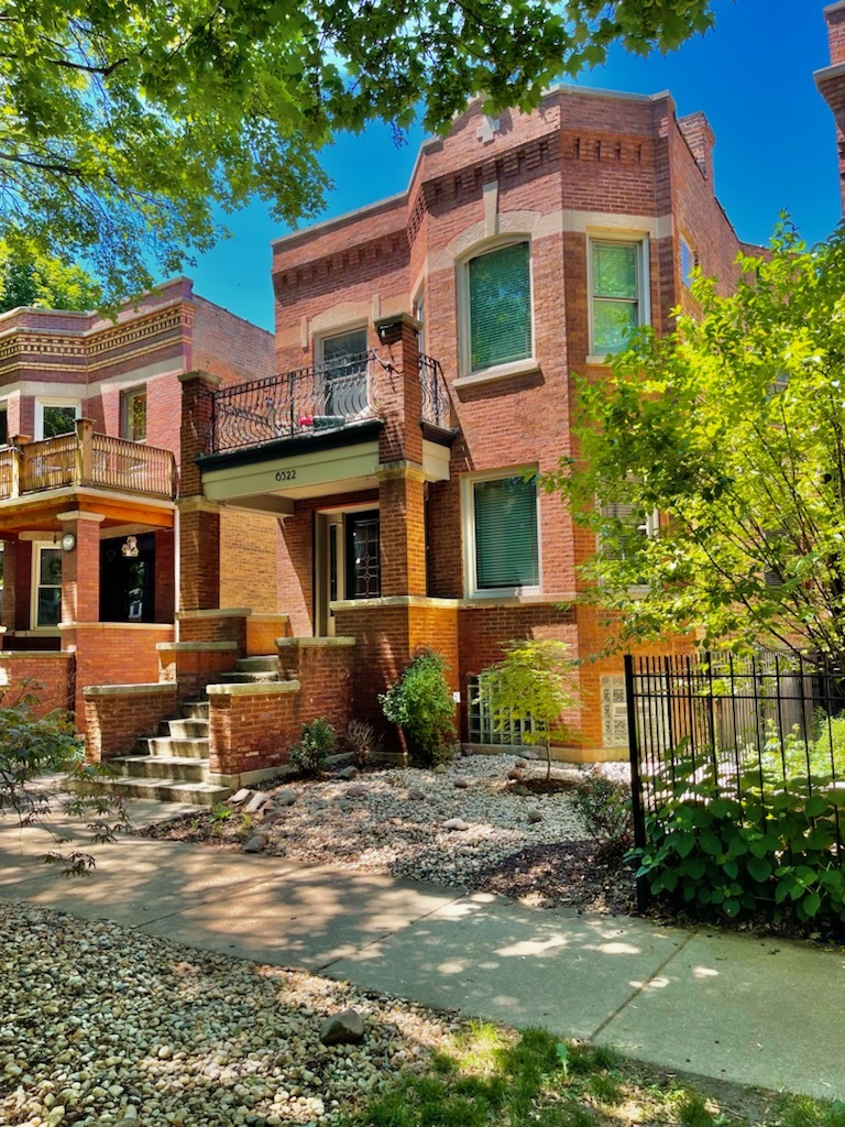 6522 Greenview Avenue
