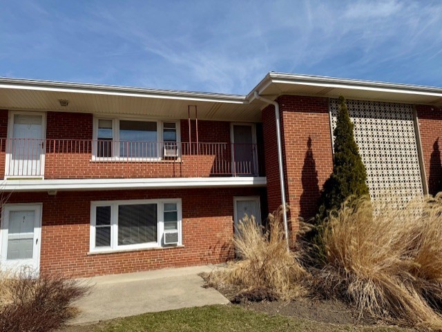 1105 Holiday Lane