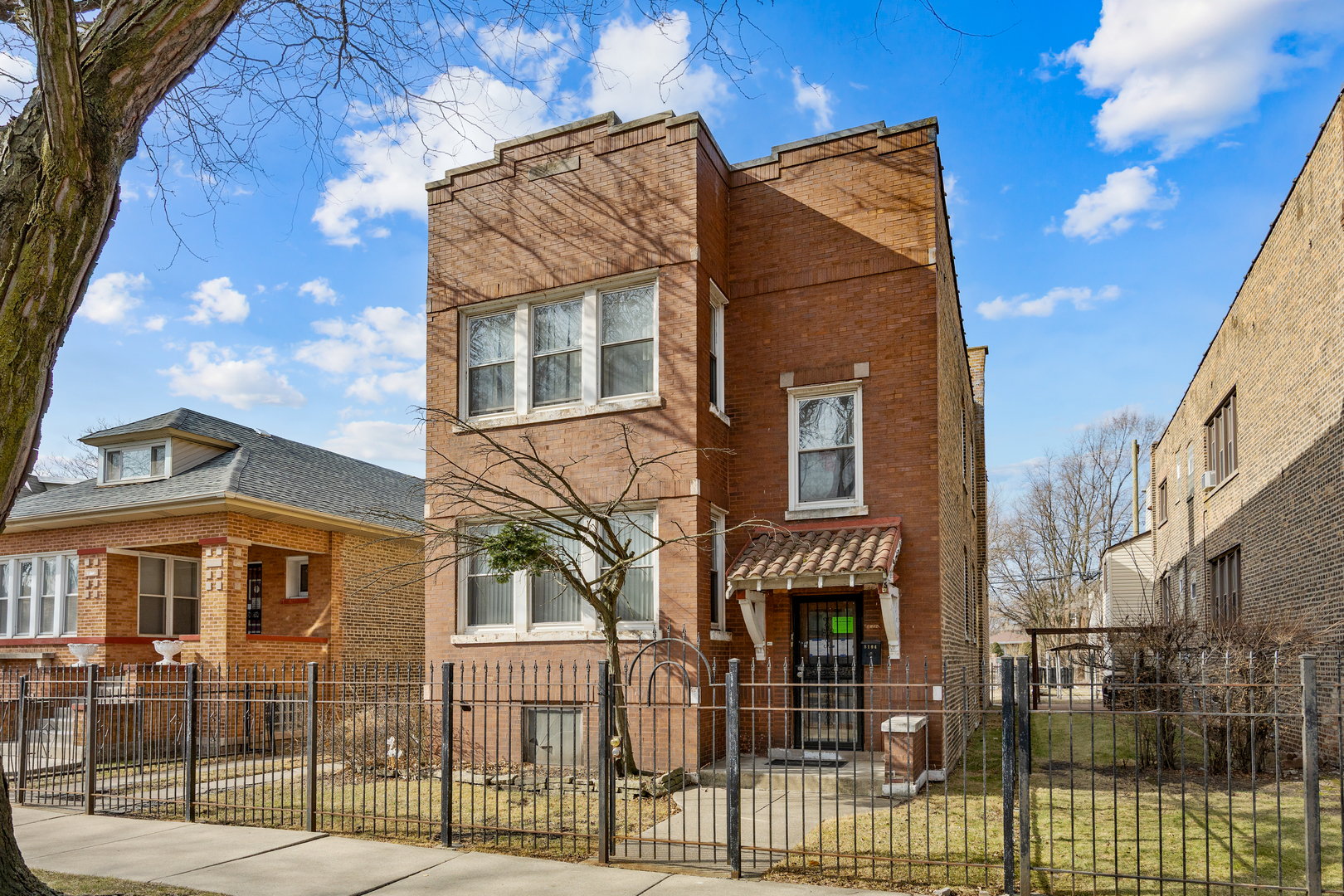 8104 South Shore Drive