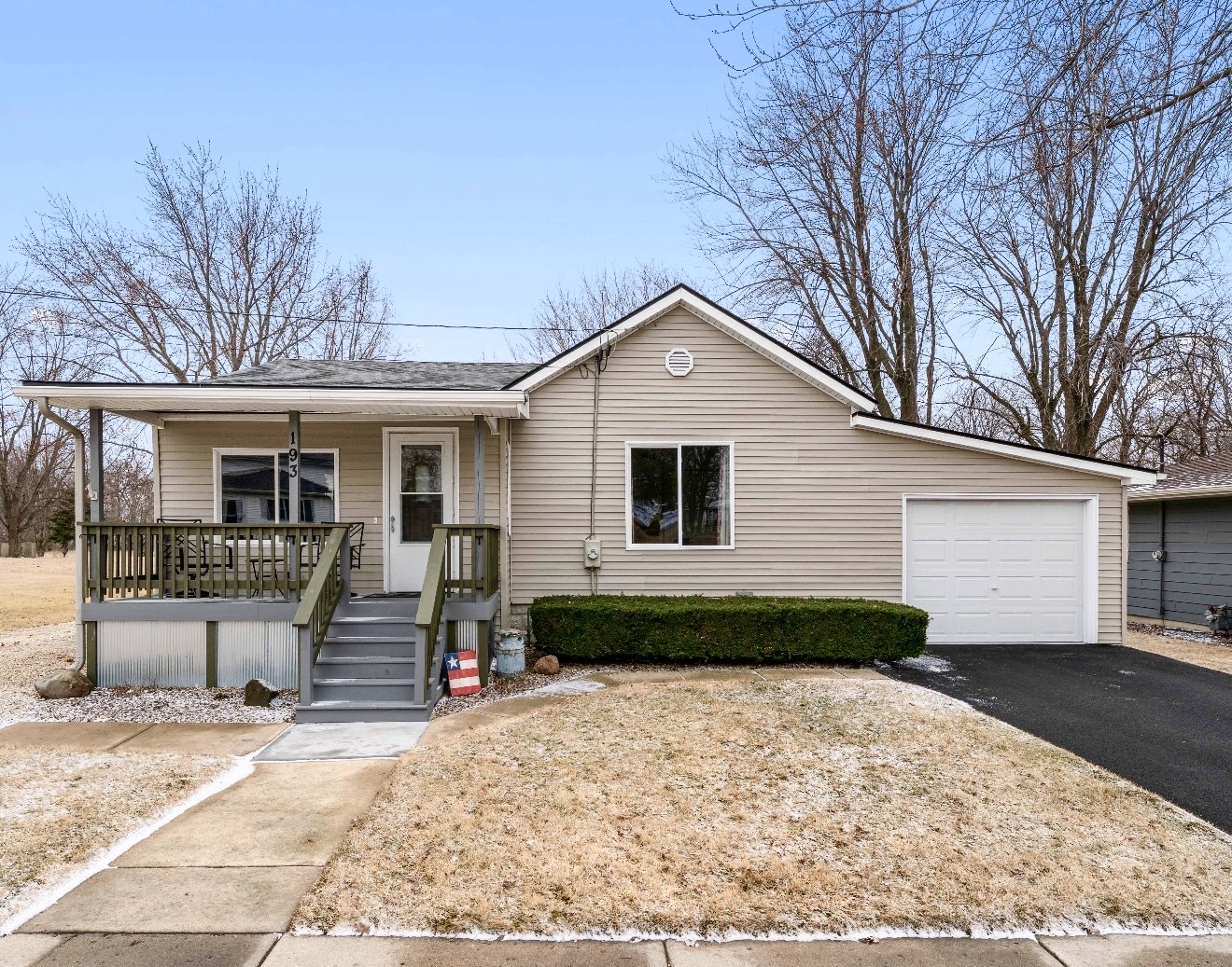 193 Chicago Road