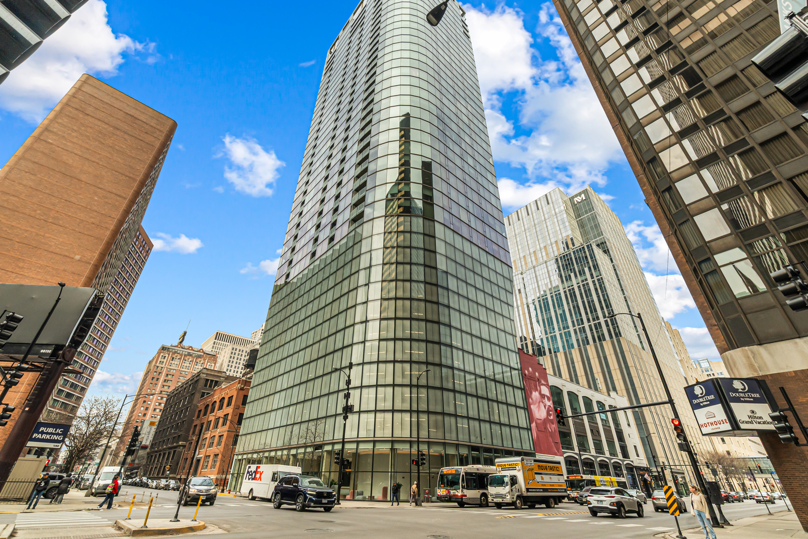 600 Fairbanks Court