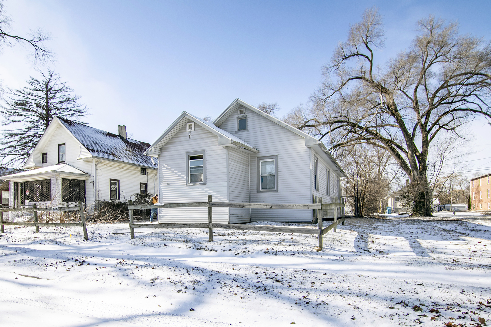 201 Cottage Avenue