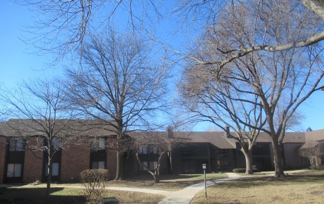 740 Saint Andrews Lane