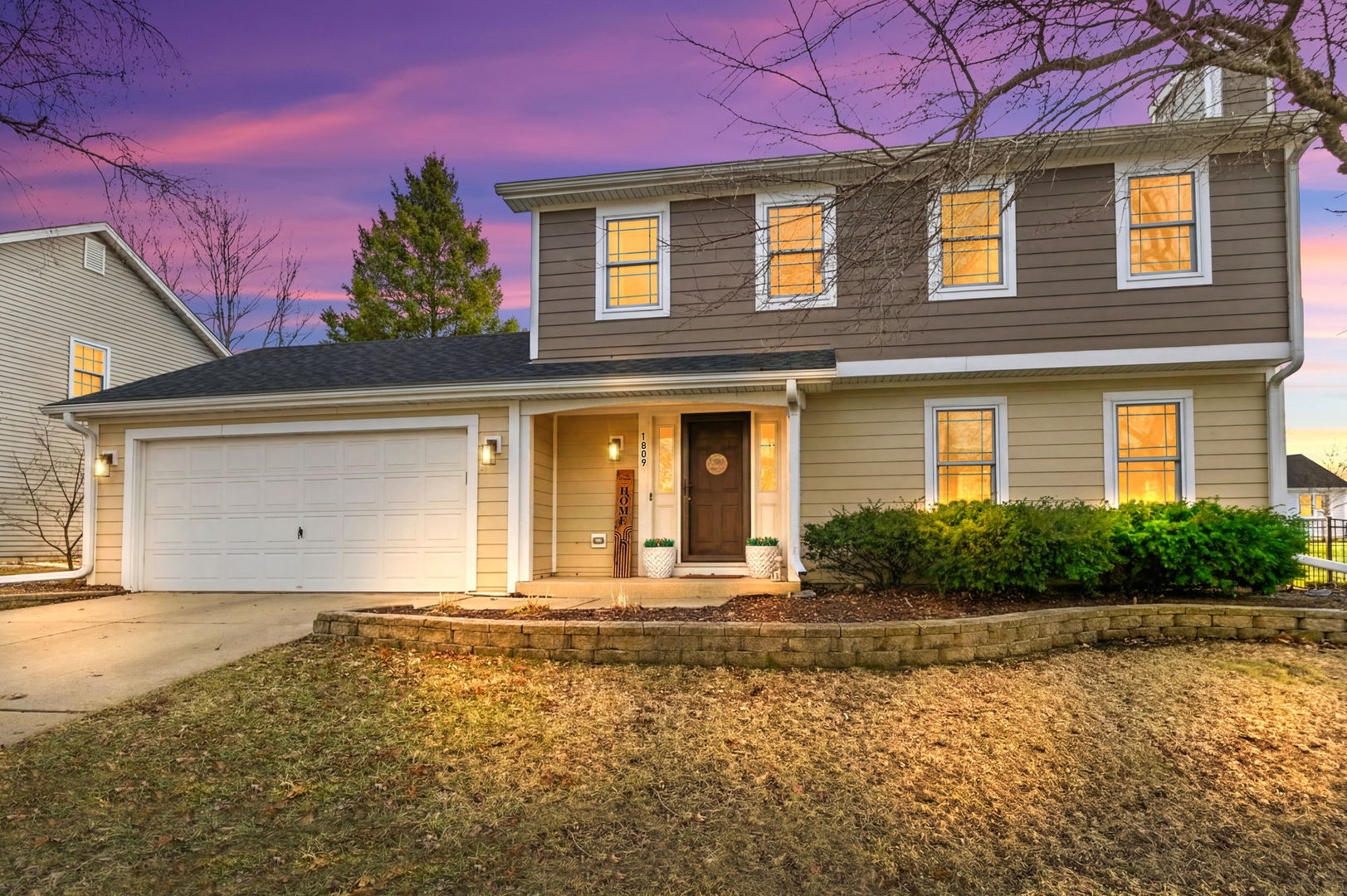 1809 CAMBRIDGE Drive