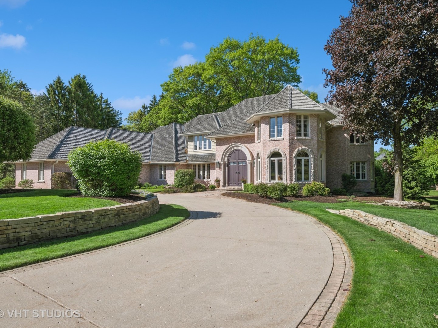 33 Ketterling Court