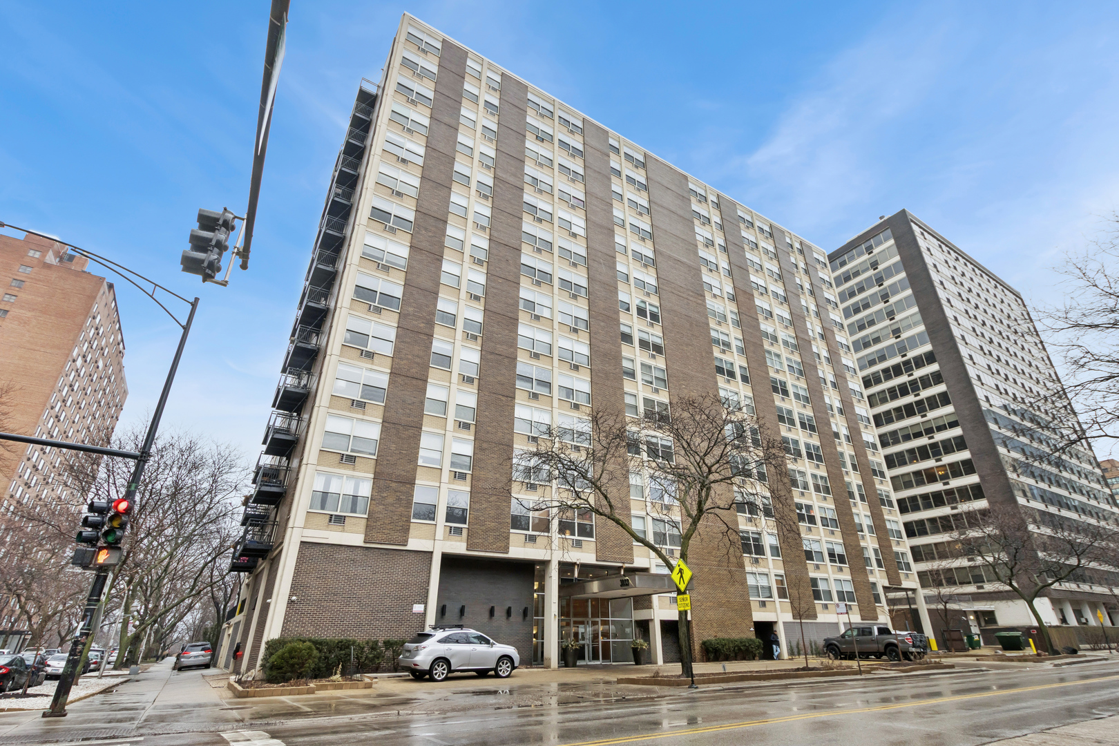 3033 Sheridan Road
