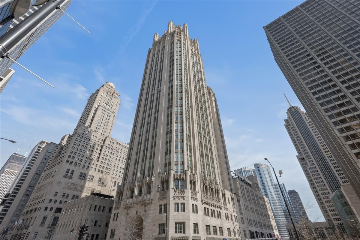 435 Michigan Avenue