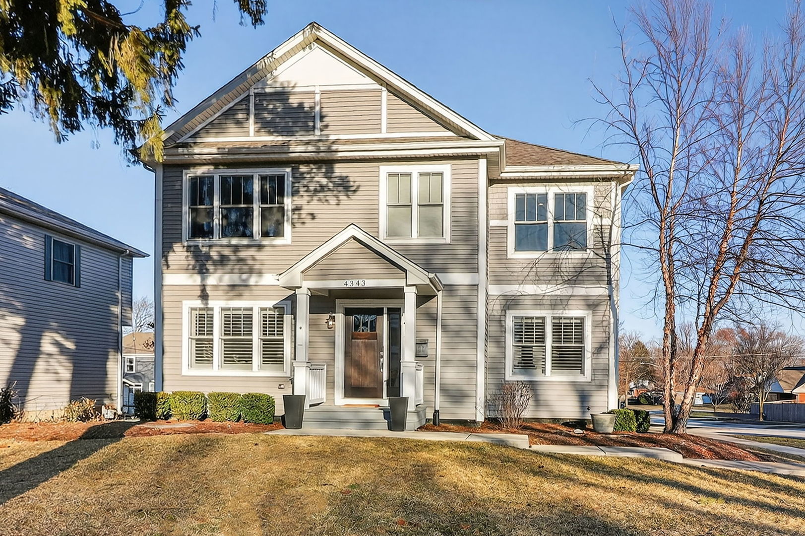 4343 Elm Street