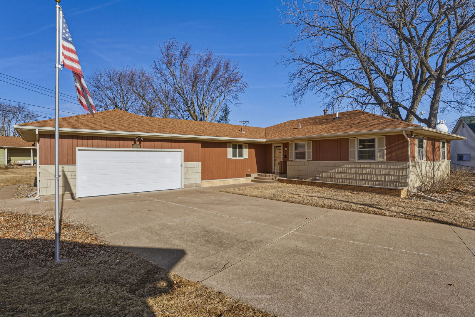 221 Hilltop Court