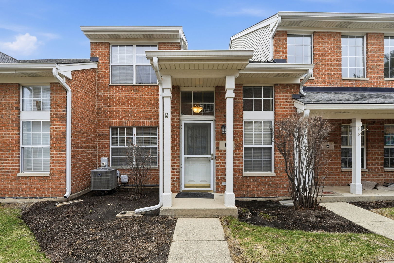 8 Saint Regis Court