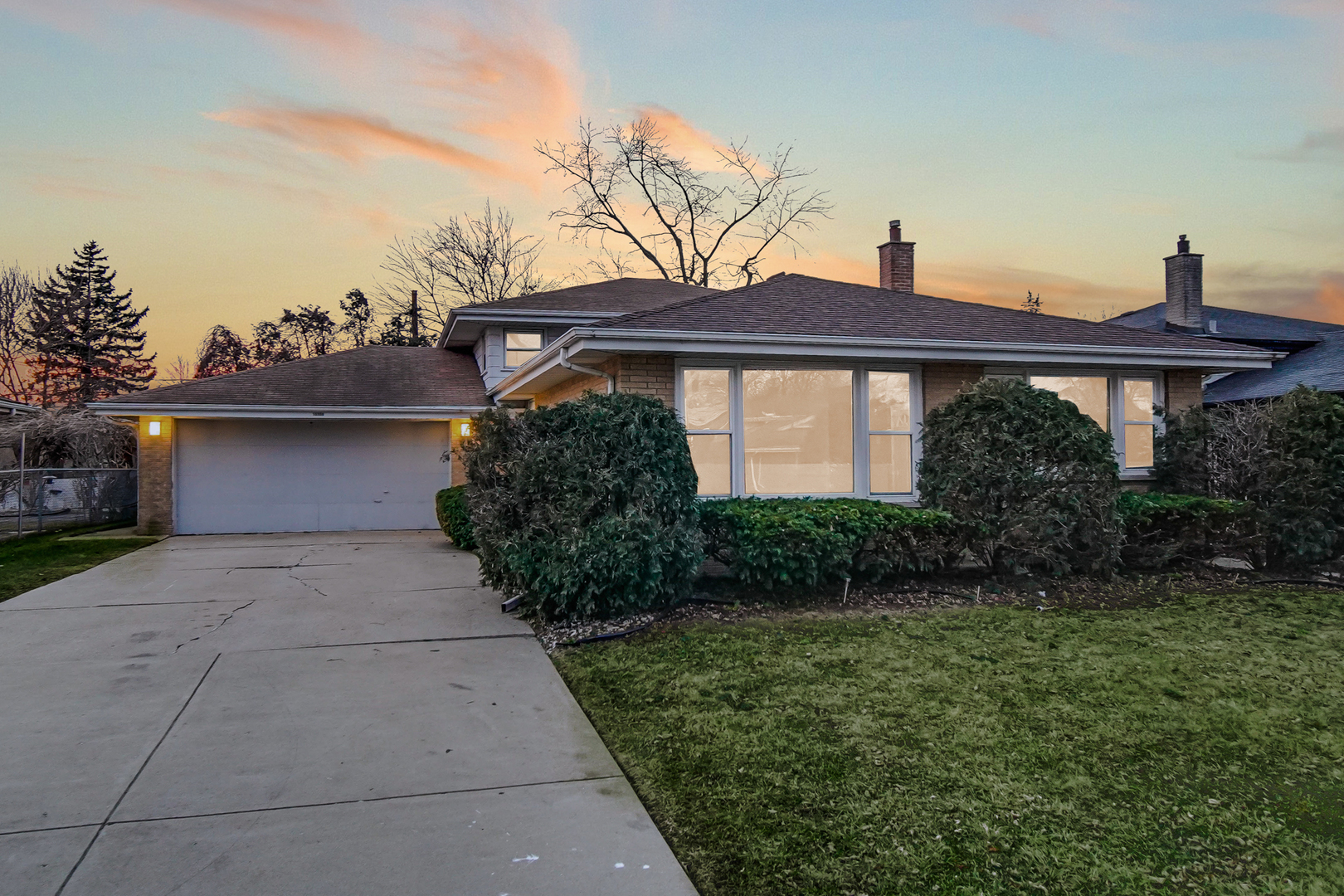16906 Dobson Court