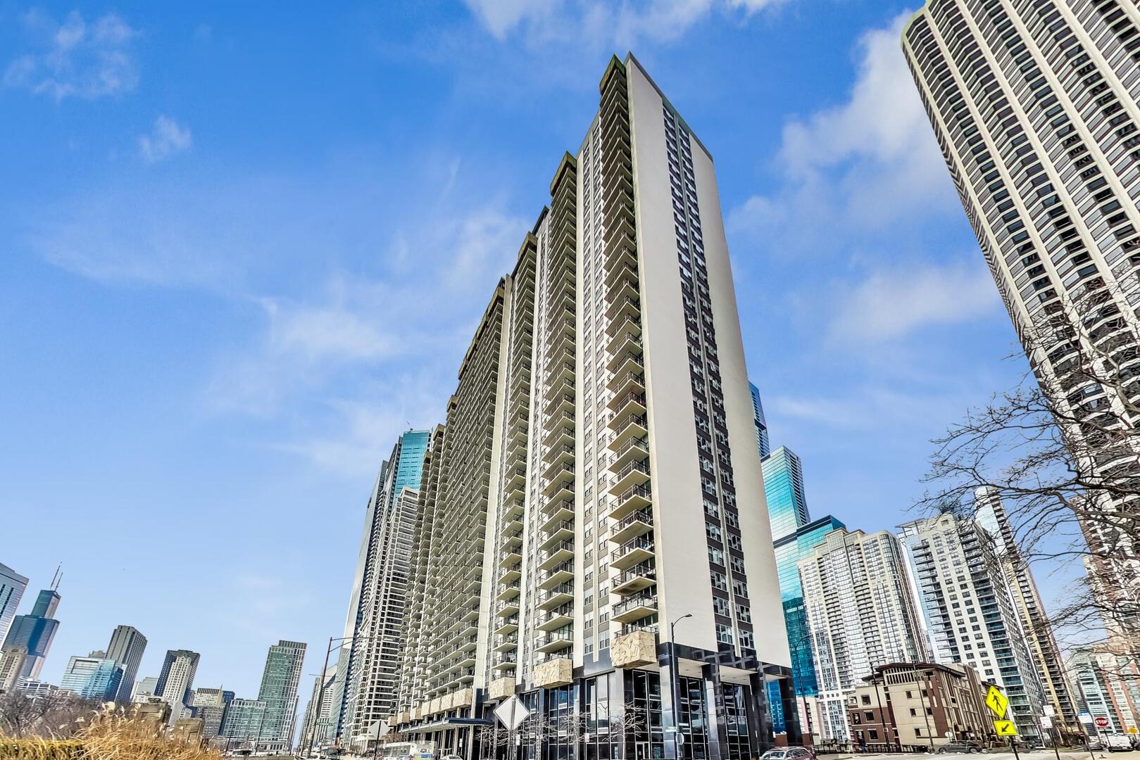 400 RANDOLPH Street